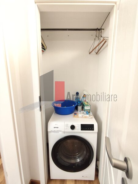 1 Mai, 0% comision, apartament 2 camere, et. 1/7.