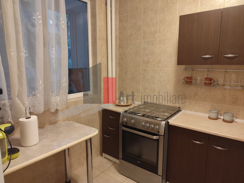 1 Mai, 0% comision, apartament 2 camere, et. 1/7.